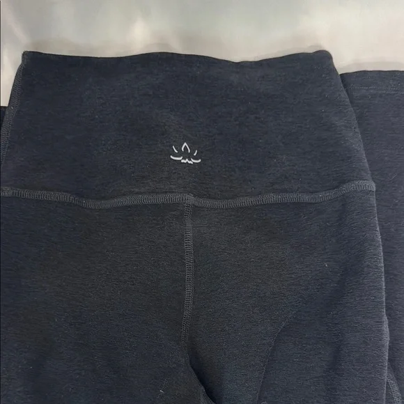 Beyond Yoga Flare Leggings - Picture 2 of 2